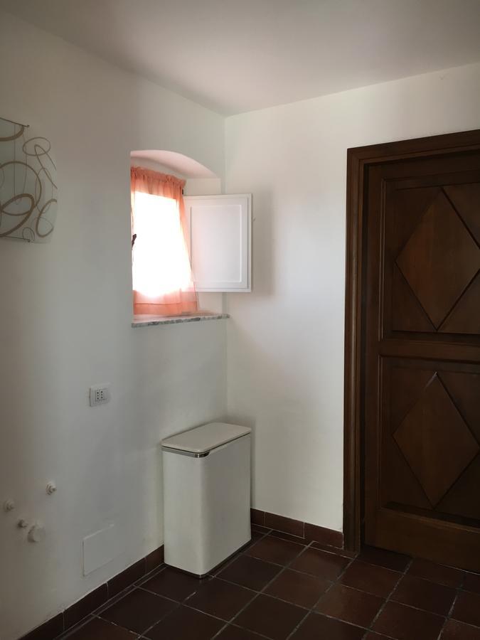 Montemarcello Room And Bathroom อาเมเกลีย ภายนอก รูปภาพ